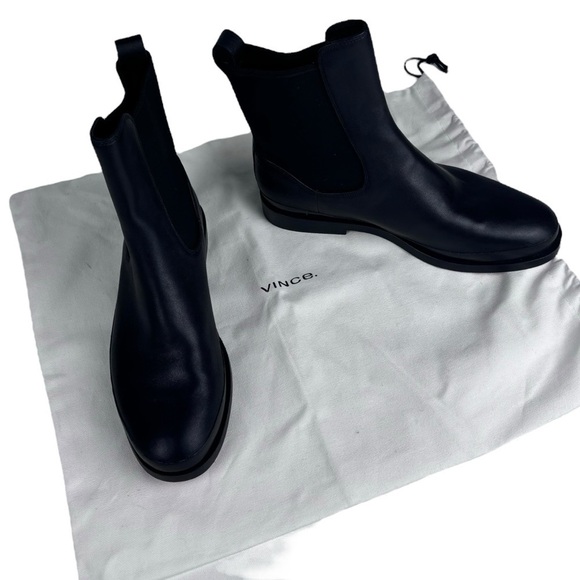 VINCE CECYL BLACK LEATHER PULL ON ANKLE CLASSIC CHELSEA BOOTS - Picture 4 of 15